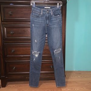 LEVI’S • High Rise Skinny Ripped Jeans